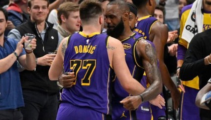 开云体育网址-五项数据全队第一！詹皇后退，湖人进入东契奇时代？