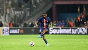 图片报：巴黎若夺冠，帕乔穆阿尼前东家法兰克福将获500万欧奖金