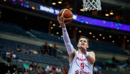 开云体育网址-高效且全面！波尼特卡11中7&amp;amp;三分3中2砍18+7+8 率队晋级16强！