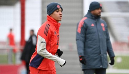 孔帕尼：如果一切顺利，穆西亚拉会出战客战莱比锡的比赛