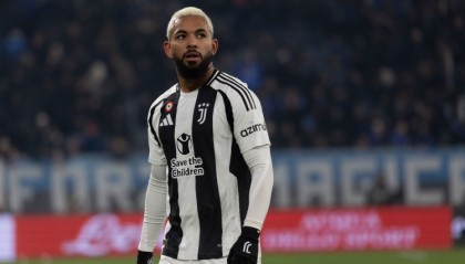 开云体育在线-莫雷托：道格拉斯-路易斯距离森林越来越近，他将永久转会加盟