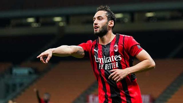 calhanoglu-milan-direction.jpg
